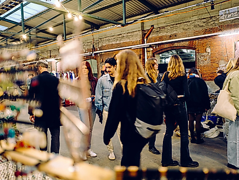 Nachtflohmarkt in der Gleishalle