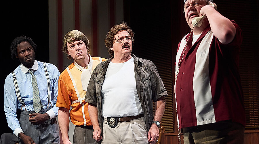 Ein seltsames Paar
                                - Neil Simon