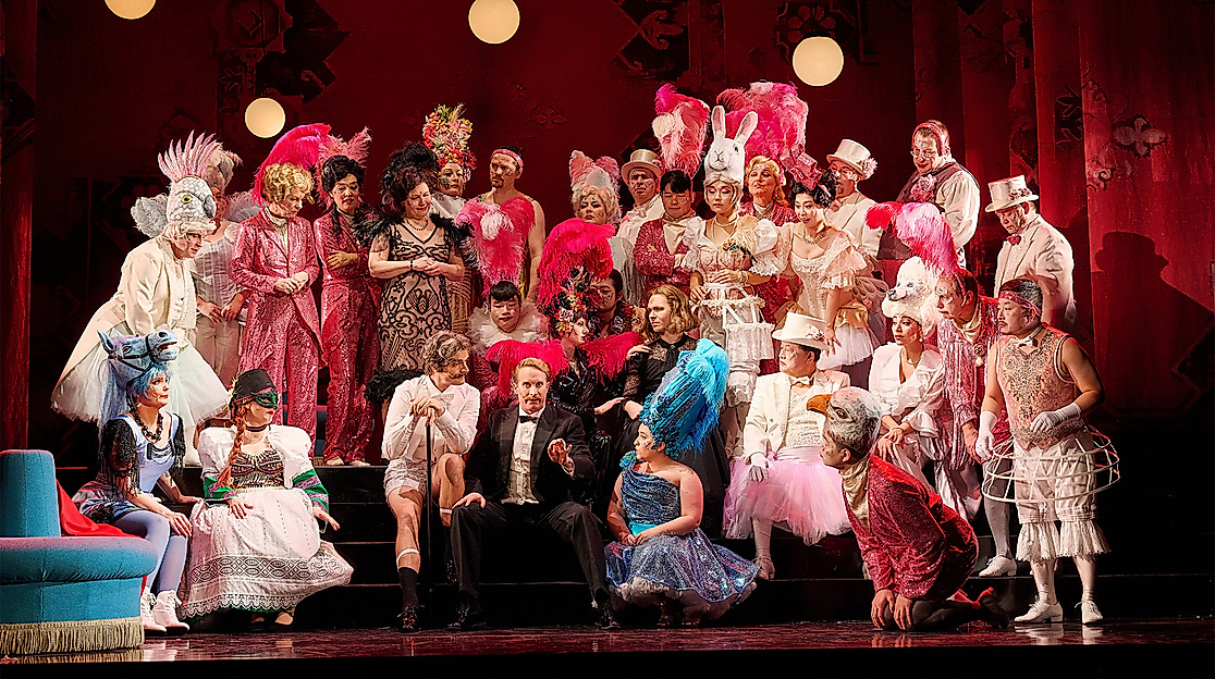 DIE FLEDERMAUS