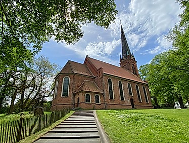 Gottesdienst Ostersonntag in der Früh mit dem Buxtehude-Chor und Abendmahl