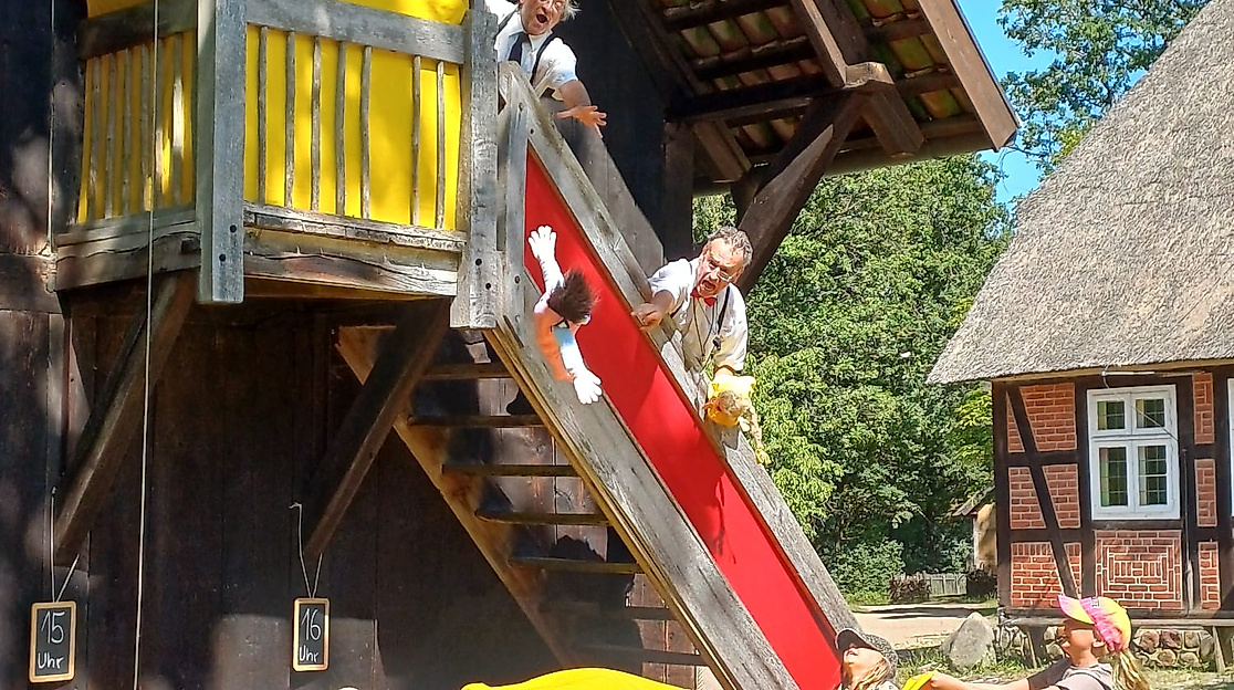 Die Punch & Judy Show im Museumsdorf