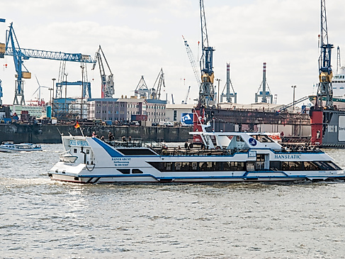 Fahrgastschiff MS HANSEATIC