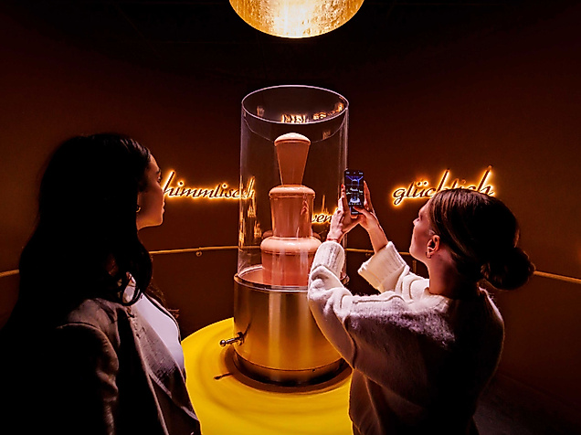 poi-chocoversum-brunnen-c-morris-mac-matzen-web-2500x1500