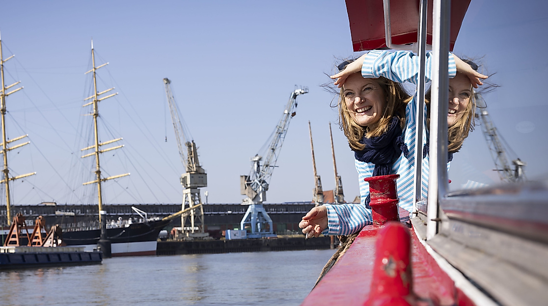 Tourmoderation durch Hafenschnackerin Maike Brunk