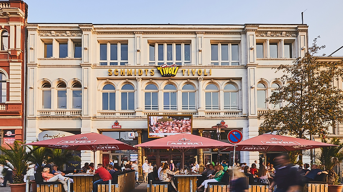 l-juliaschwendner_schmidtstivoli_230810-001_hires_adobergb