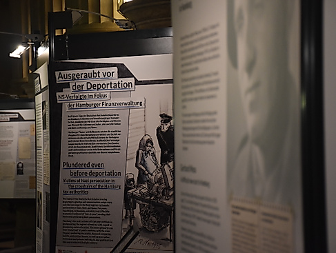 Ausgeraubt_vor_der_Deportation_Ausstellung