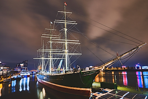 Rickmer Rickmers Nachtaufnahme