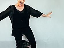 Hätt‘ ich nen Hund!….| Von und mit Chris Berger, Regie: Frank Bücheler