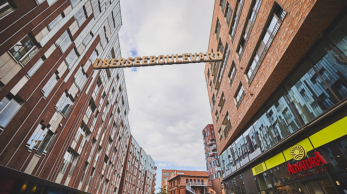 hafencity_ueberseeboulevard_c-2018-thisisjulia-photography-2