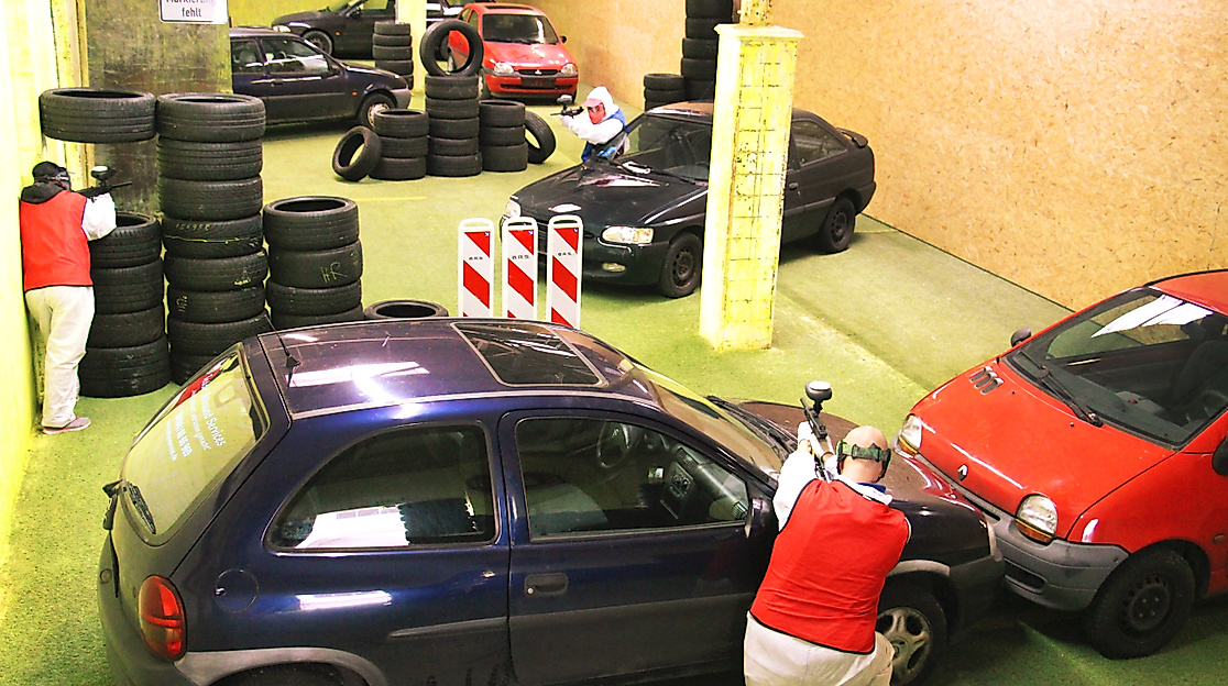 paintball-hamburg-car-crash_1_c-city-paintball-hamburg