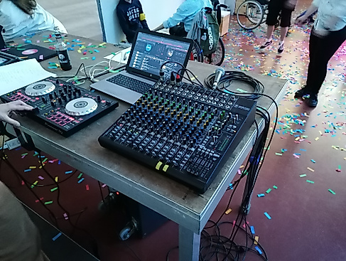 Tanzpalast und Karaoke