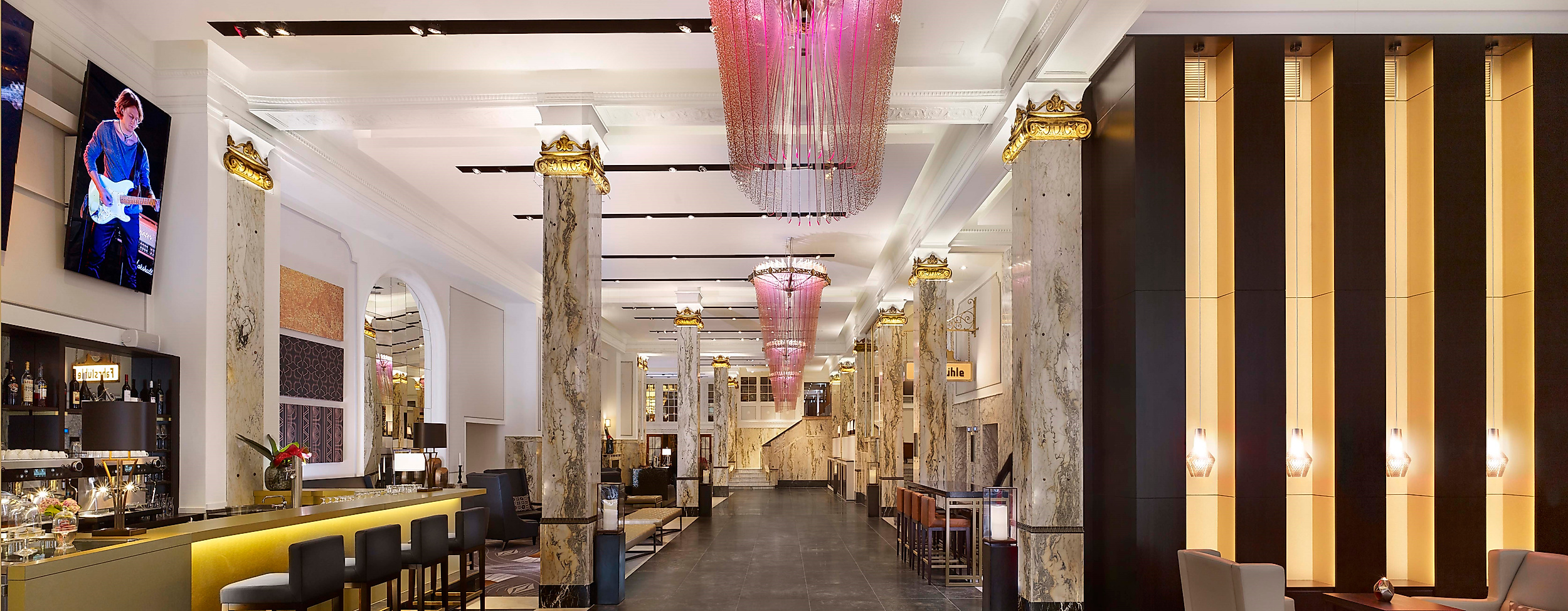 foyer-reichshof-hamburg_c-reichshof-hamburg