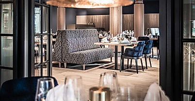 restaurant-lemsahler_restaruantansicht_blick-von-draussen_c-steigenberger-hotel-treudelberg_1