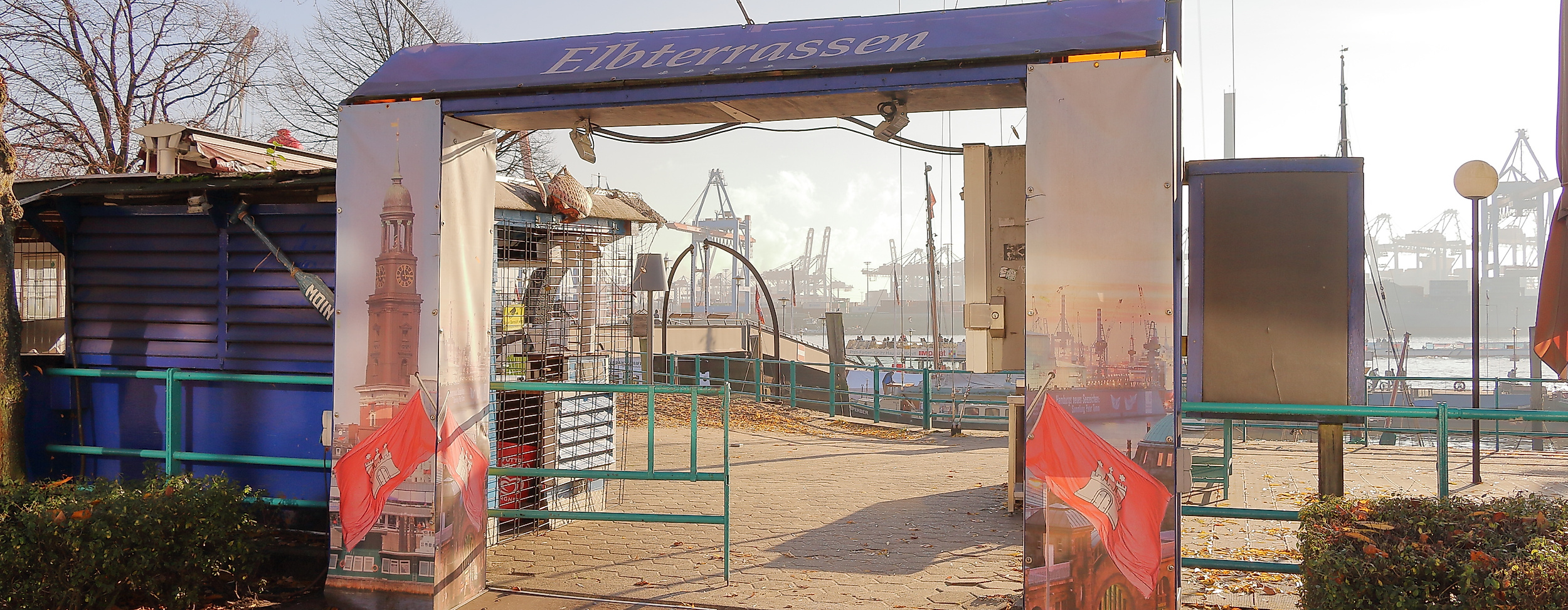 cafe-elbterrassen_c-2018-hamburg-tourismus-gmbh-johanna-nickel_02