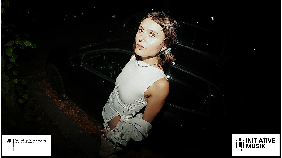 Amelie - Support: Tam Nook