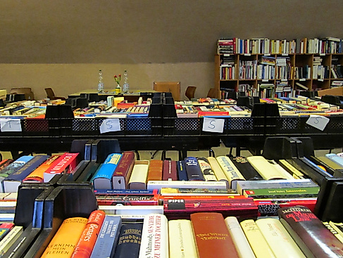 Büchermarkt im Gemeindehaus Basbeck