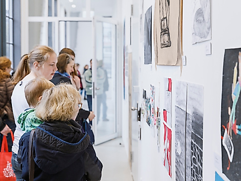 Blitzausstellung Kunstpioniere INTO THE UNSEEN – THE WALTHER COLLECTION