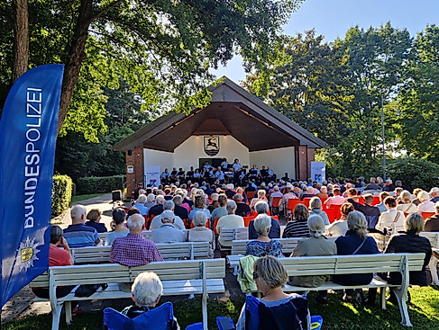 Musikpavillon Kurpark am See  Bundespolizeiorchester