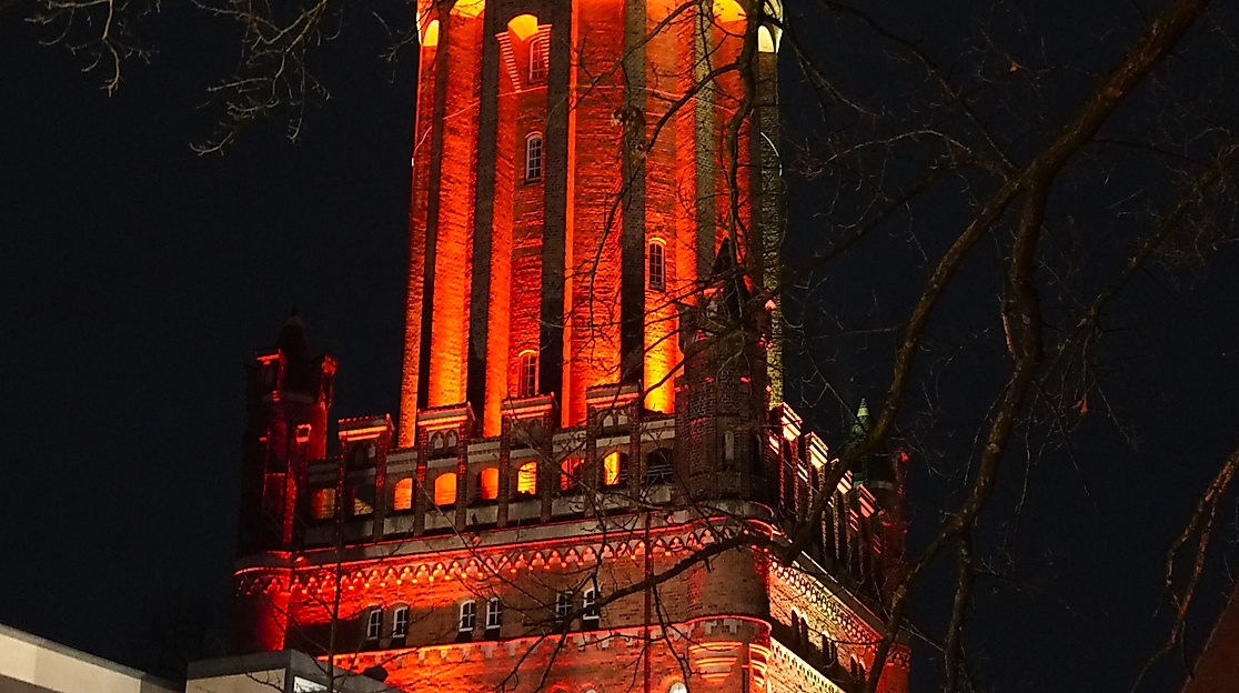 Weihnachtlicher Wasserturm