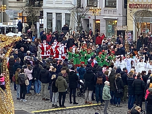 Verkaufsoffener Geschenke-Sonntag