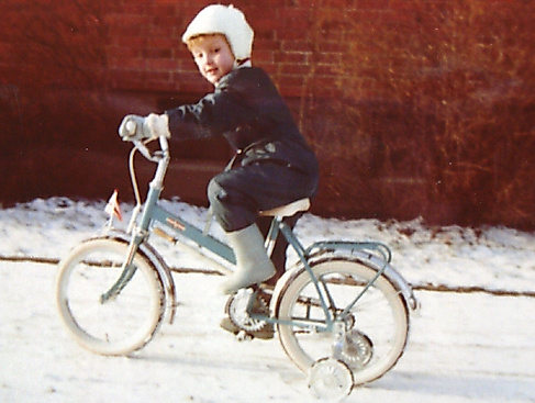 Treten, Rollen, Gleiten – Wie wir uns früher in Kindheit und Jugend fortbewegt haben