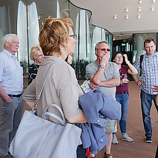 Adventure World Tours Elbphilharmonie Plaza Führung