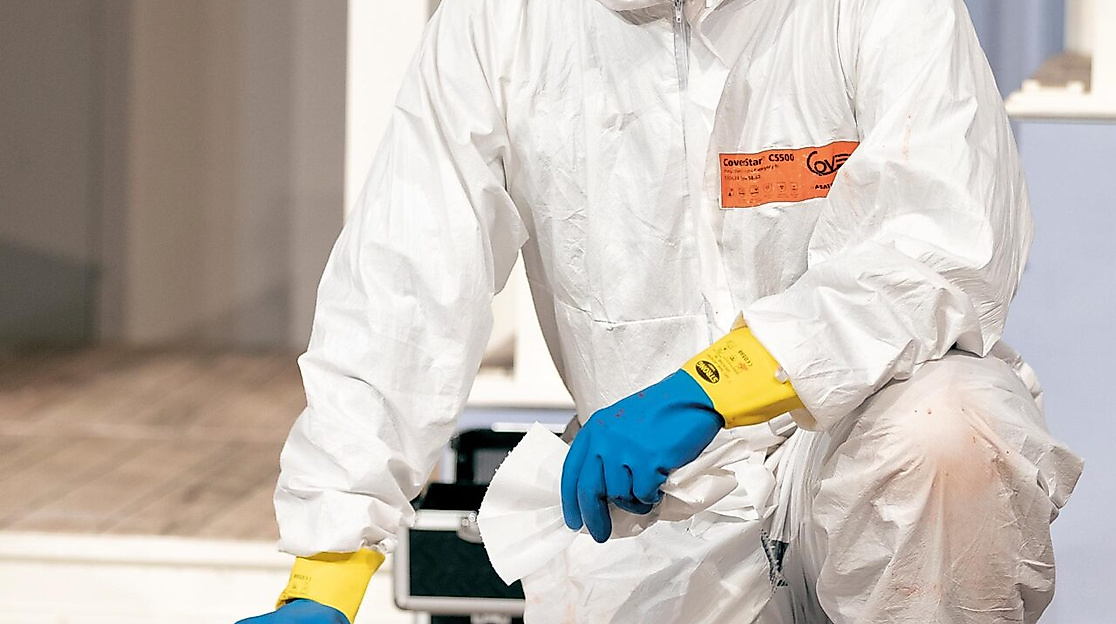 Jan Schuba als Heiko &quot;Schotty&quot; Schottes in &quot;der Tatortreiniger - Staffel 1&quot;