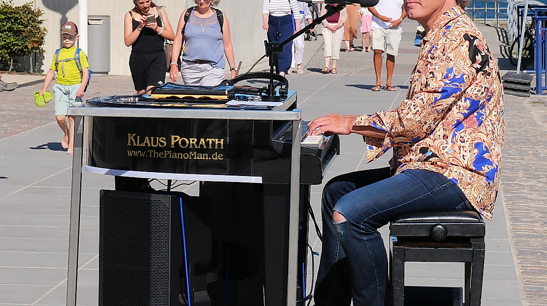 Klaus Porath - The Piano Man