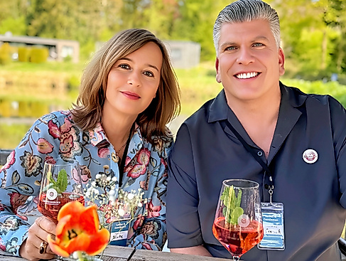 Birte Friedländer und Franck Winnig moderieren die ersten Single-Events an der Küste