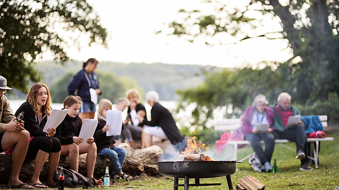 Lagerfeuerlieder mit Reinhard Heymann & Tom Steffens