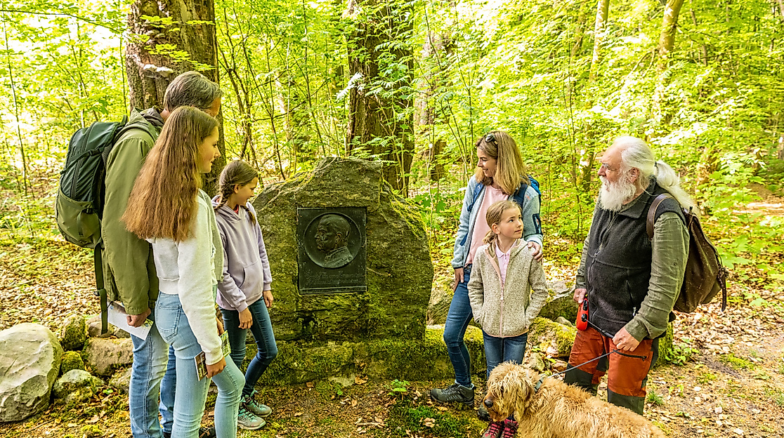 Heideregion Uelzen-2023-247-Wald Lintzel-Wanderung mit Volker Einhorn-HeideRegion Uelzen e. V., Dominik Ketz