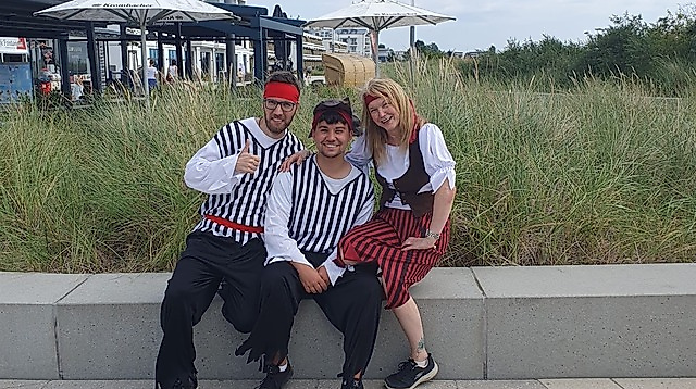 Strandräuber vs. Piraten