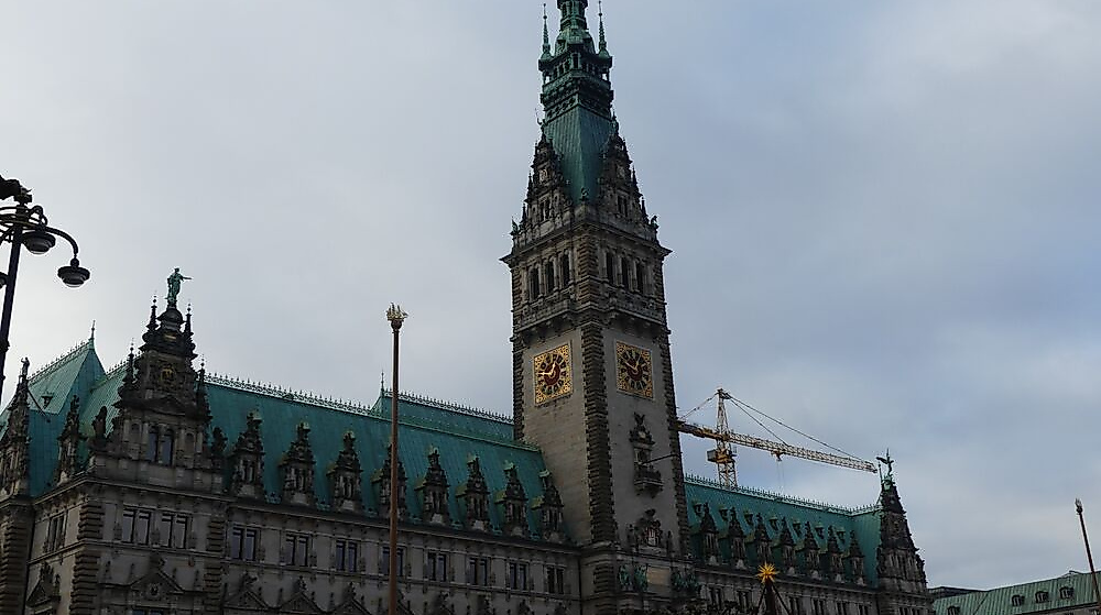 Stadtführung Hamburg_Gesamtfassade Rathaus Hamburg.JPG