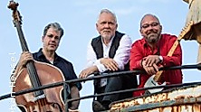 8 to the Bar Trio