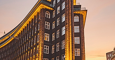 chilehaus-nachtaufnahme_c-2019-thisisjulia-photography-10