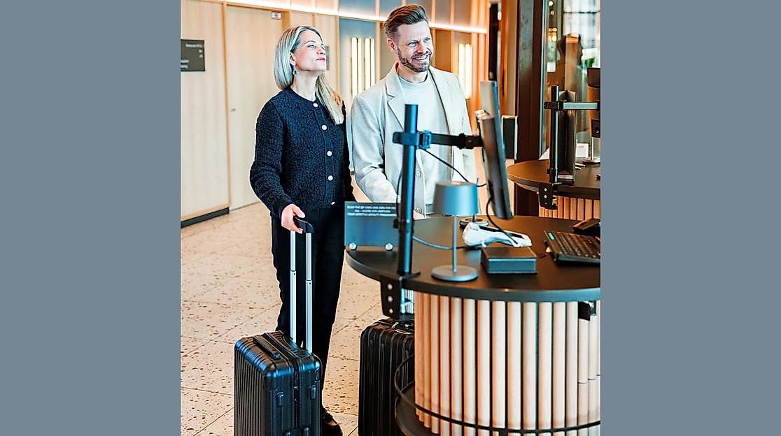 Novotel Hamburg Central Station: Rezeption