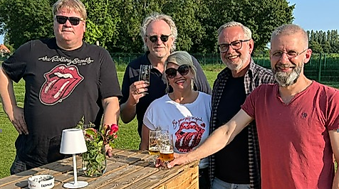 Akustik Remembaa & Friends in der Beachbar