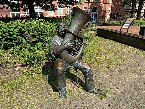 Tuba Bläser von Arne Ranslet