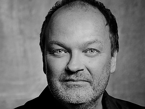 Theater! Theater! 
                                - Maria Hartmann präsentiert Truman Capote | Als Gast Jens Wawrczeck