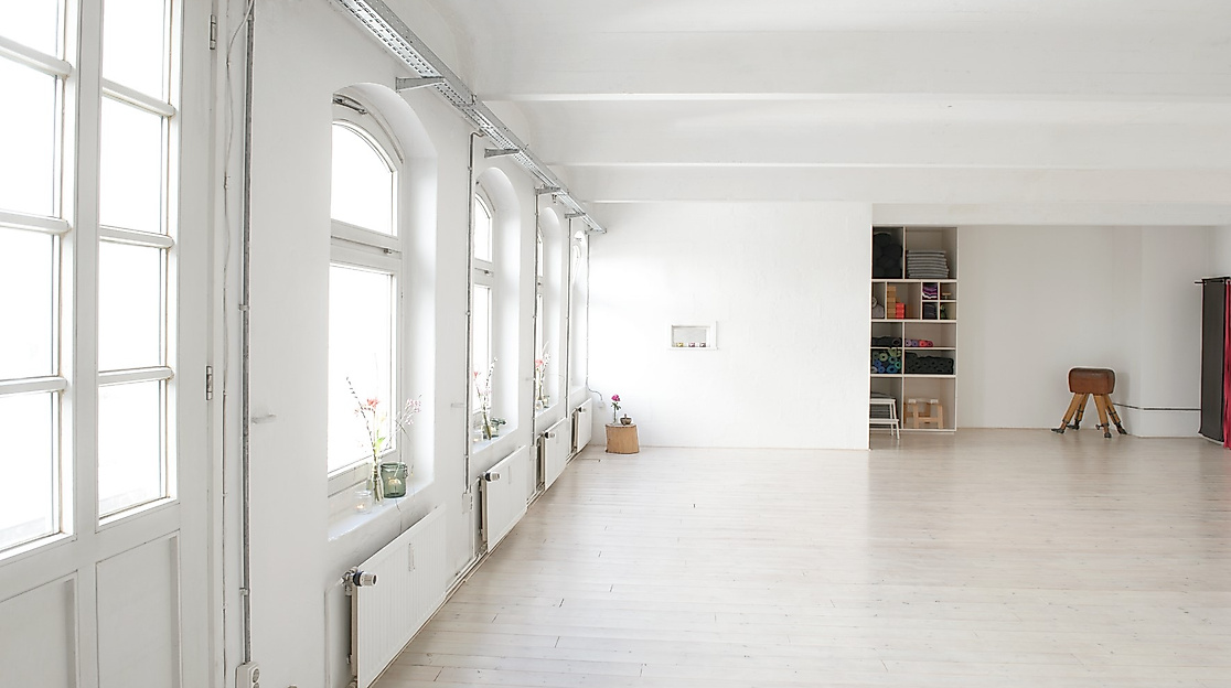 isy_c_innersmileyoga