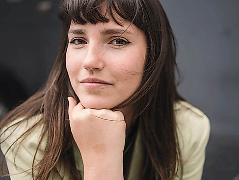 Lesung Carla Hinrichs: Meine verletzte Generation - Wie der Staat uns alle verrät