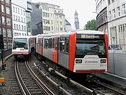Ringtour – Stadtrundfahrt mit der U-Bahn - Hamburgs erste Stadtrundfahrt mit der U-Bahn