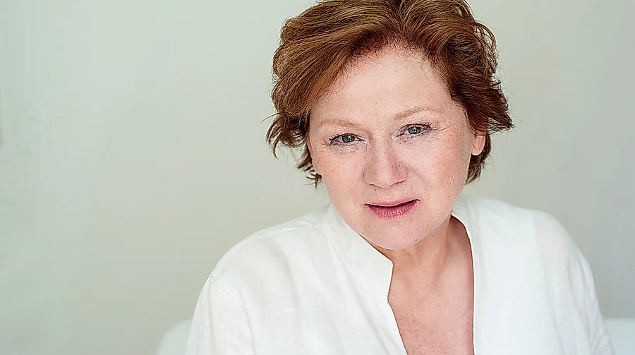 Theater! Theater!
                                - Maria Hartmann präsentiert Marie-Luise Scherer | Als Gast Imogen Kogge