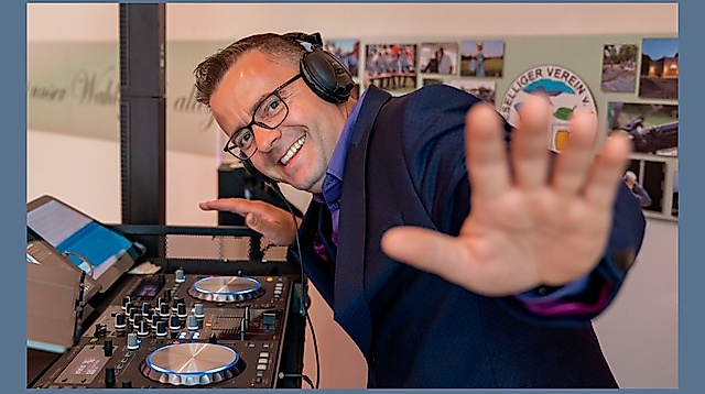 DJ Gordan - Bar Cosmopolitan