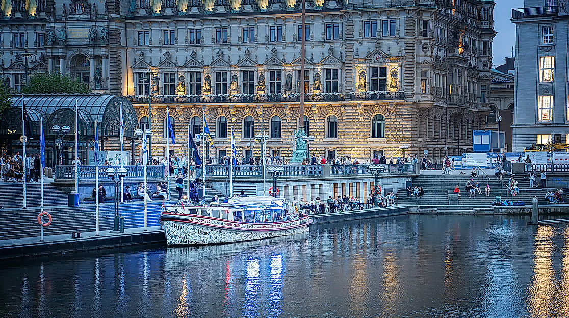 Barkassenfahrt mit Andacht