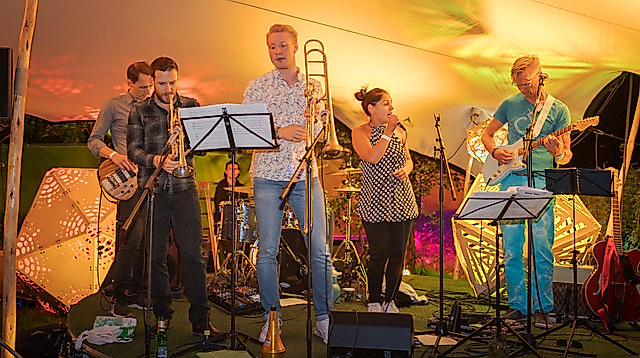 Pfingstvibes - Elephunk