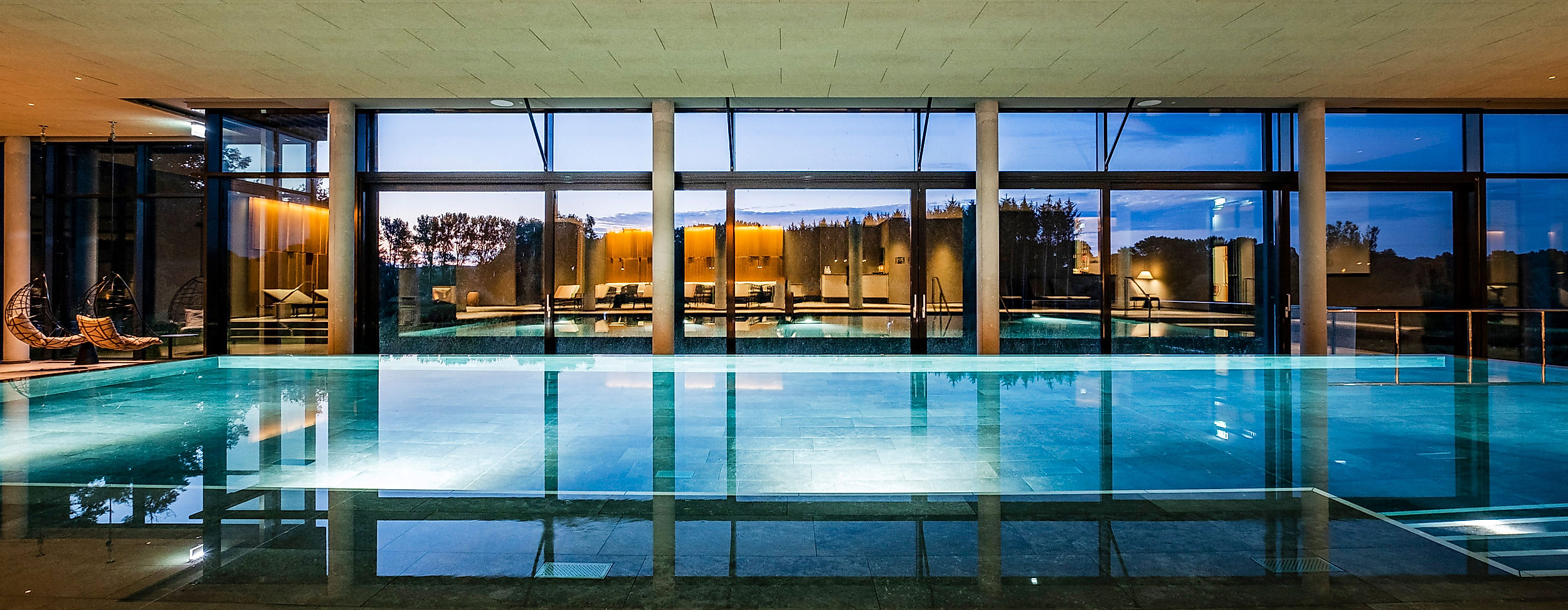 Hotel Schloss Breitenburg Pool