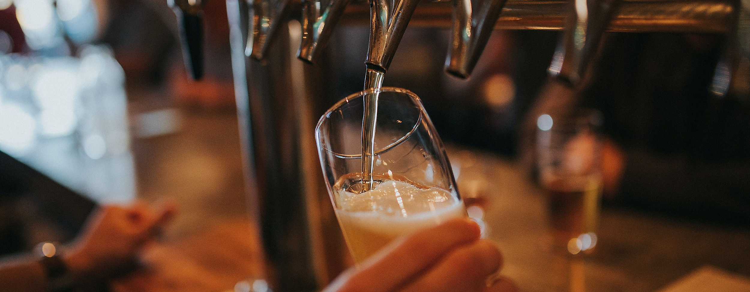 bier-pub_c-amie-johnson-vjxlzqi5tle-unsplash