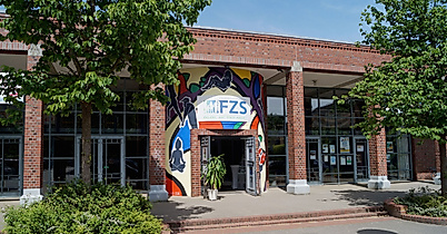 Main entrance Freizeitzentrum Schnelsen