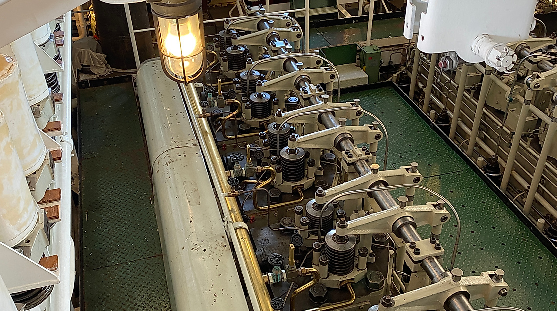 Schlepper Maschinenraum